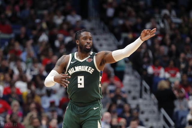 怀特三双绿军大胜活塞6连胜 骑士险胜步行者